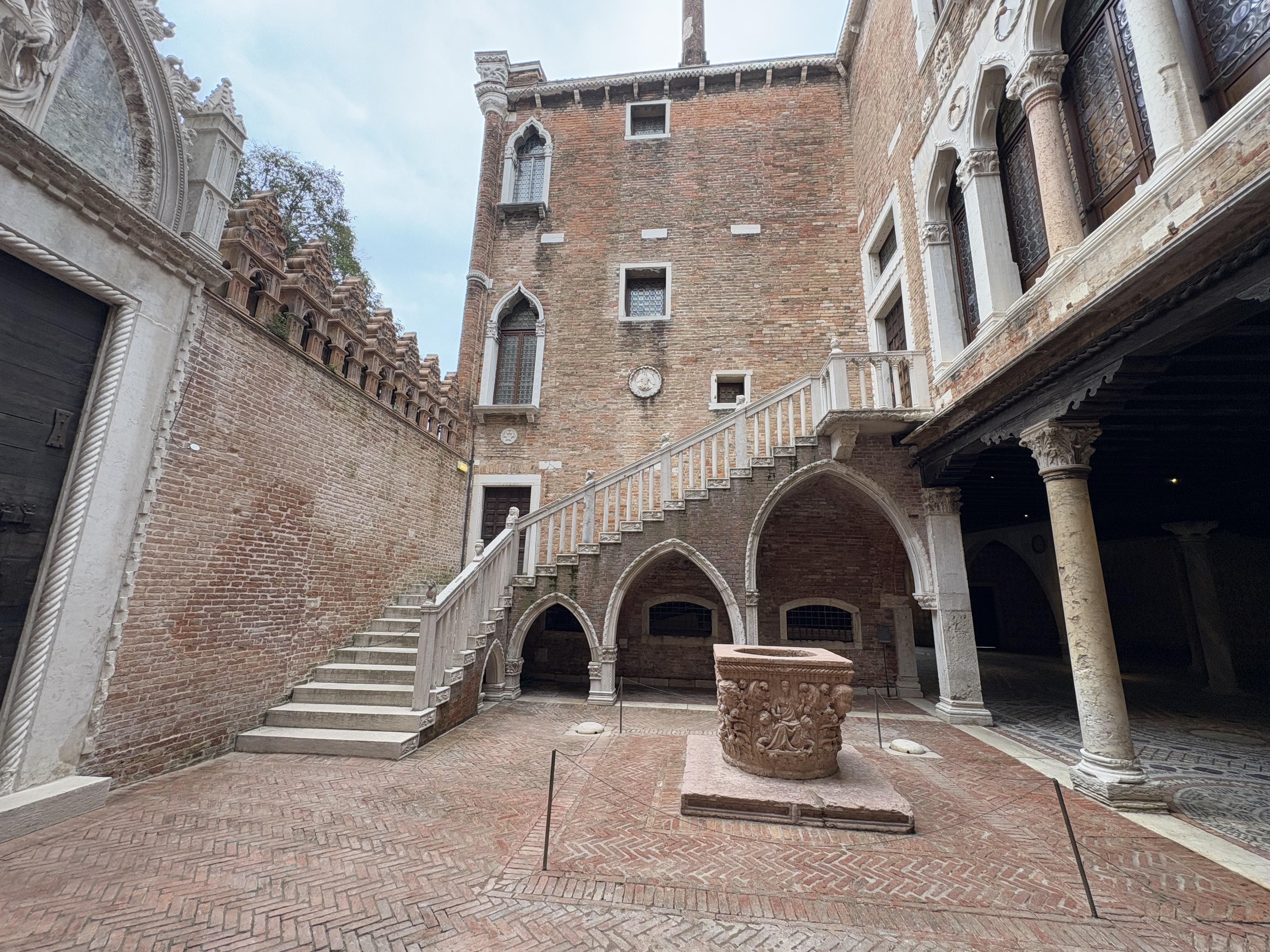 The History of the Golden Palace