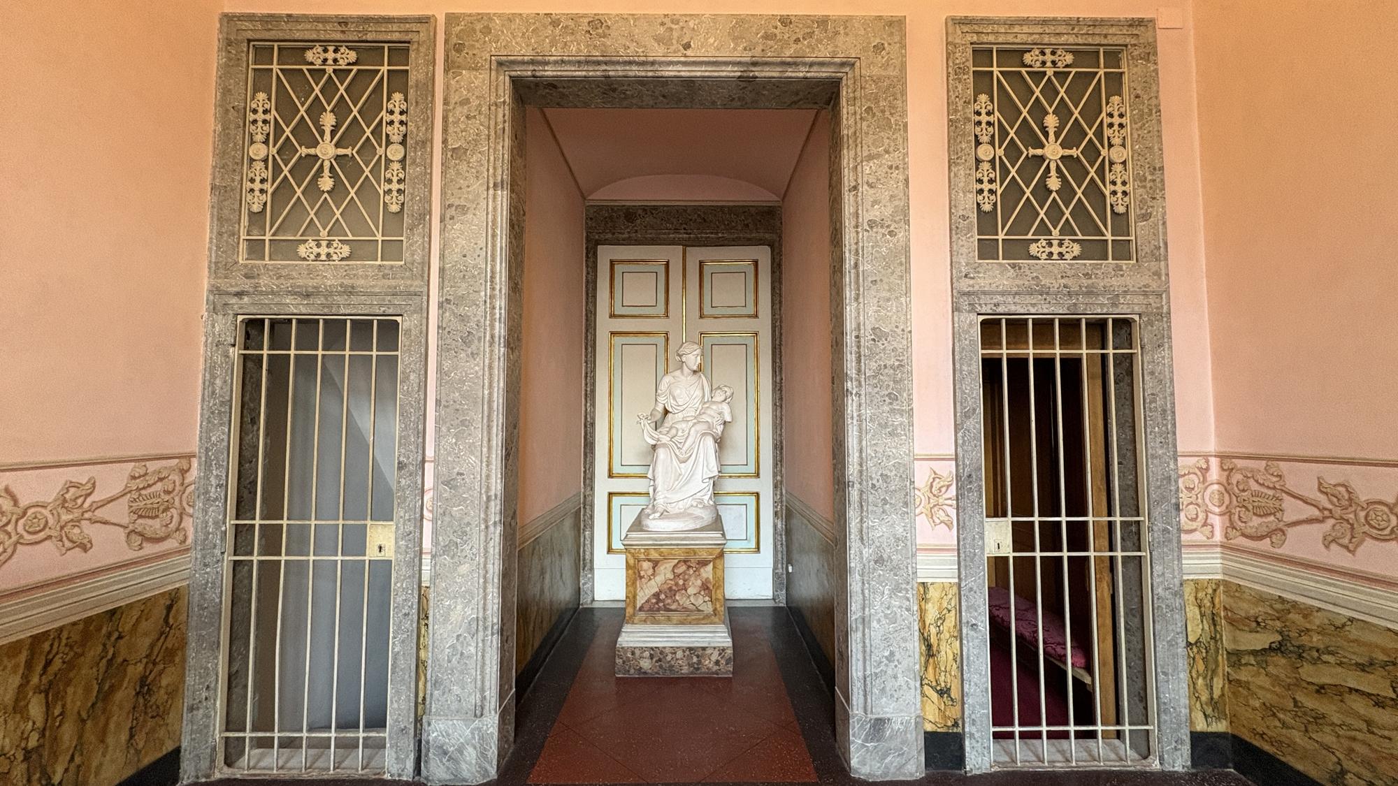 Flying Chair Room - Fifth Rear Room