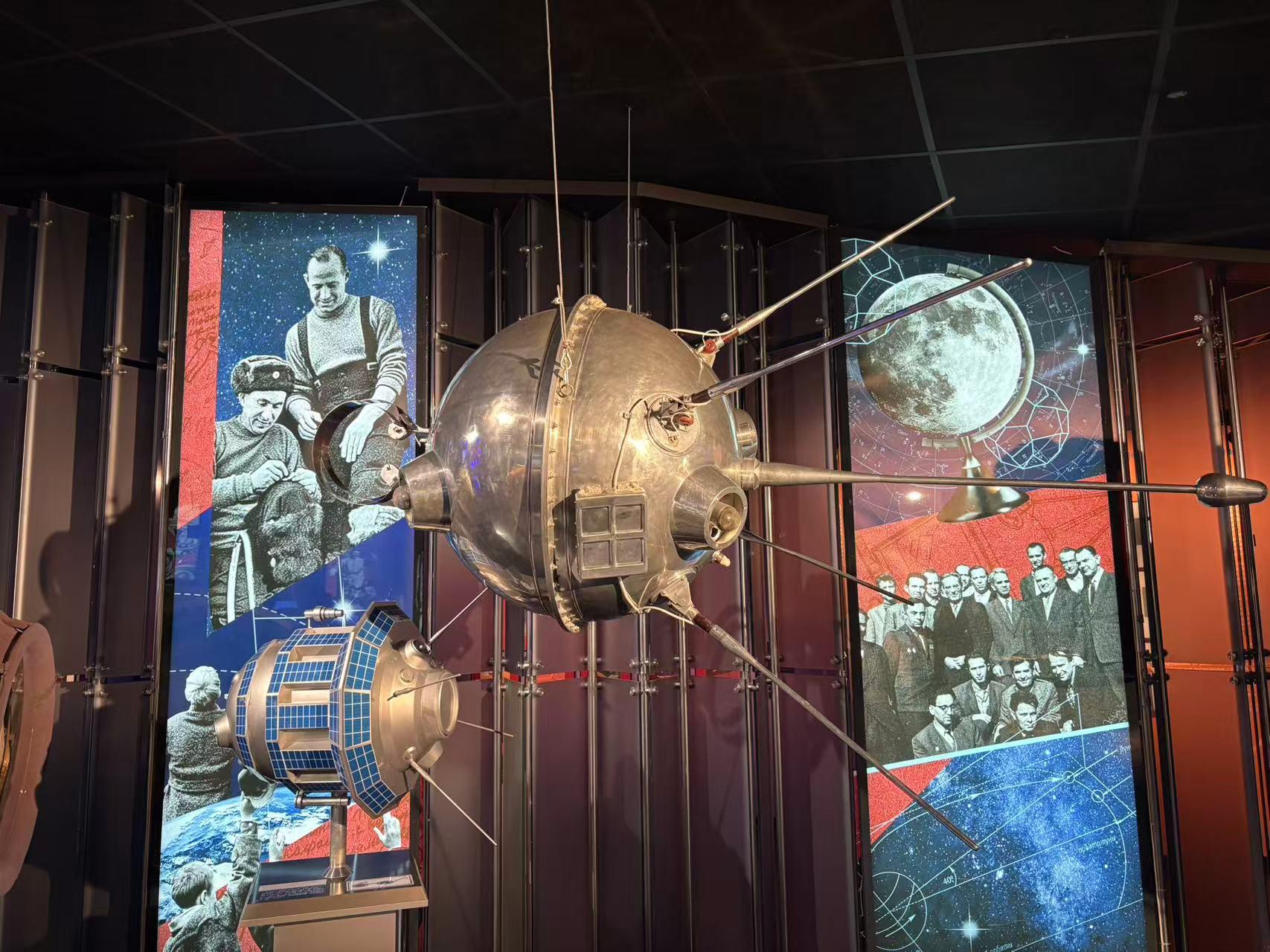 Luna 1 - The World's First Automatic Interplanetary Probe