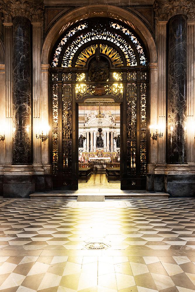 Music in the Chapel of San Gennaro