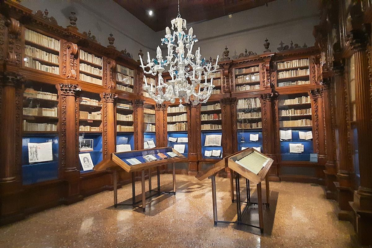 Room 8 - Pisani Library