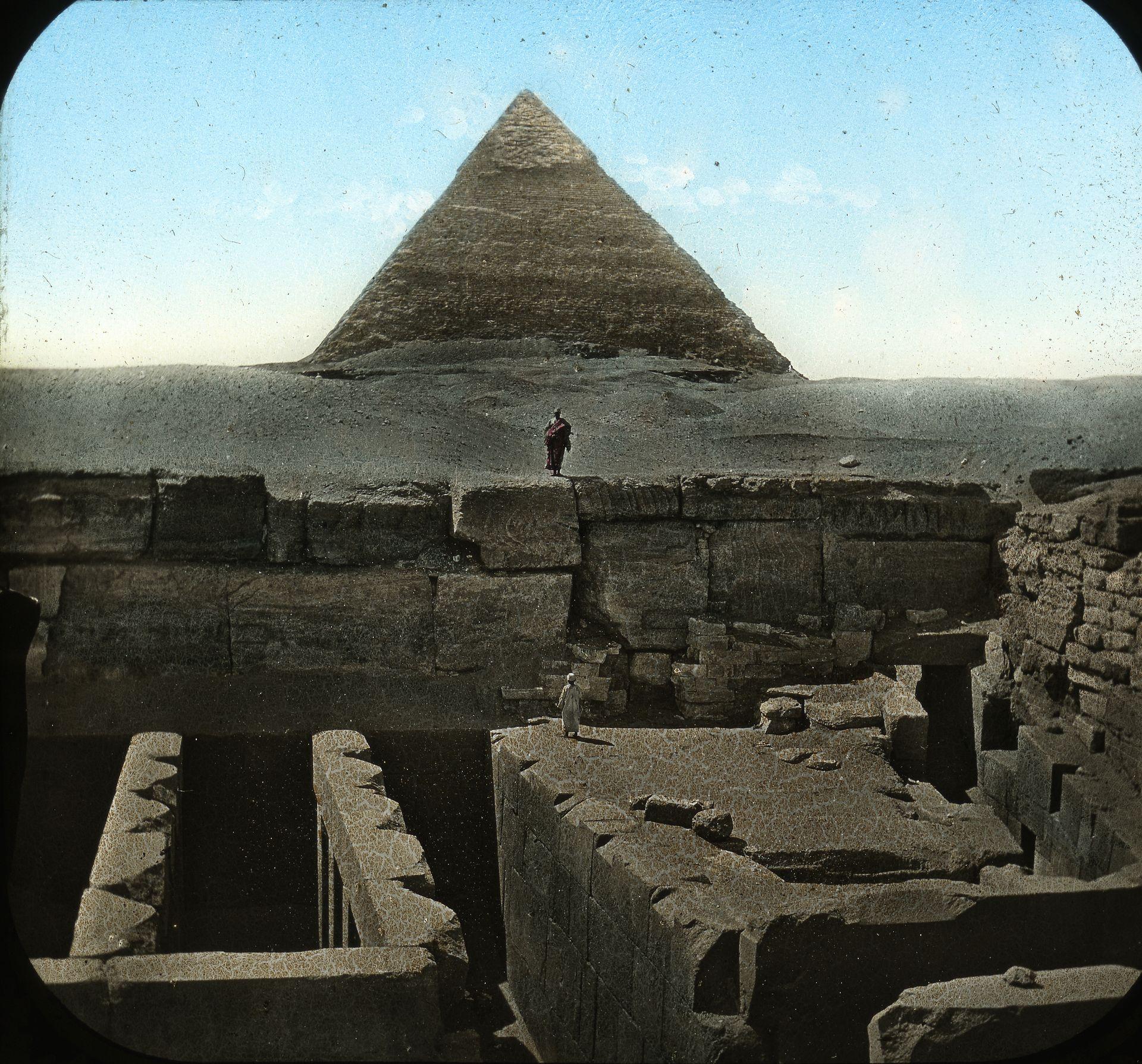 The Subsidiary Architectural Complex of Pyramid of Khafre