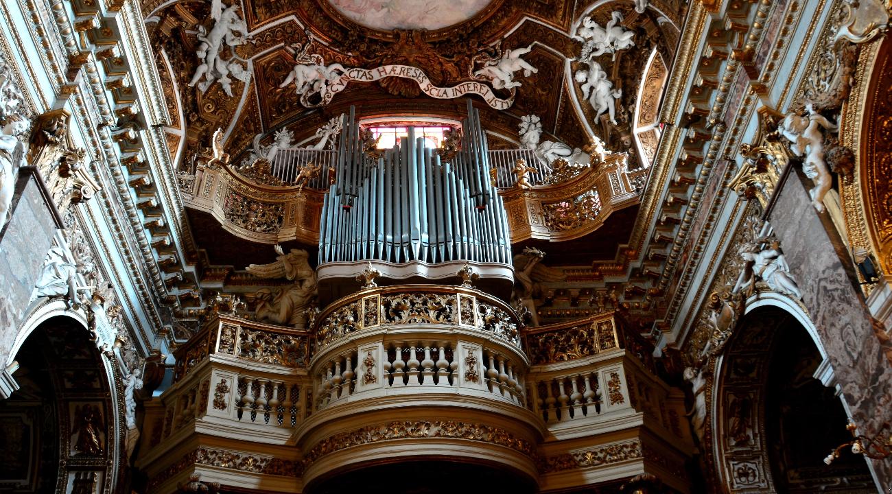 Koro Galerisi ve Org