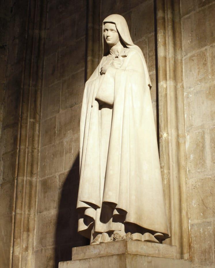 Statue: Saint Thérèse of Lisieux