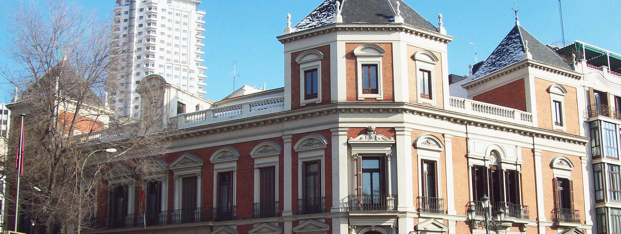 The Célarèlb Museum